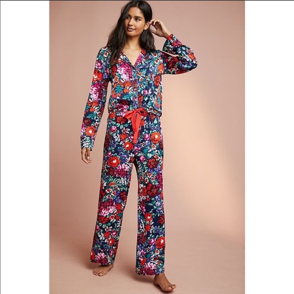 EUC Anthropologie sleep top -so pretty and cozy! - Picture 6 of 6